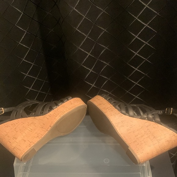 MADDEN GIRL Women’s Wedge Heels - Picture 13 of 13